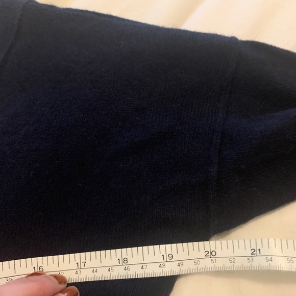 BEAUTIFUL WARM RELAXED FIT CLUB MONACO SWEATER - Picture 7 of 8